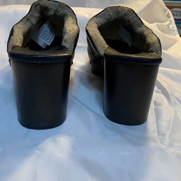 UGG black leather fur lined clogs size 9. NWOT - Picture 3 of 9
